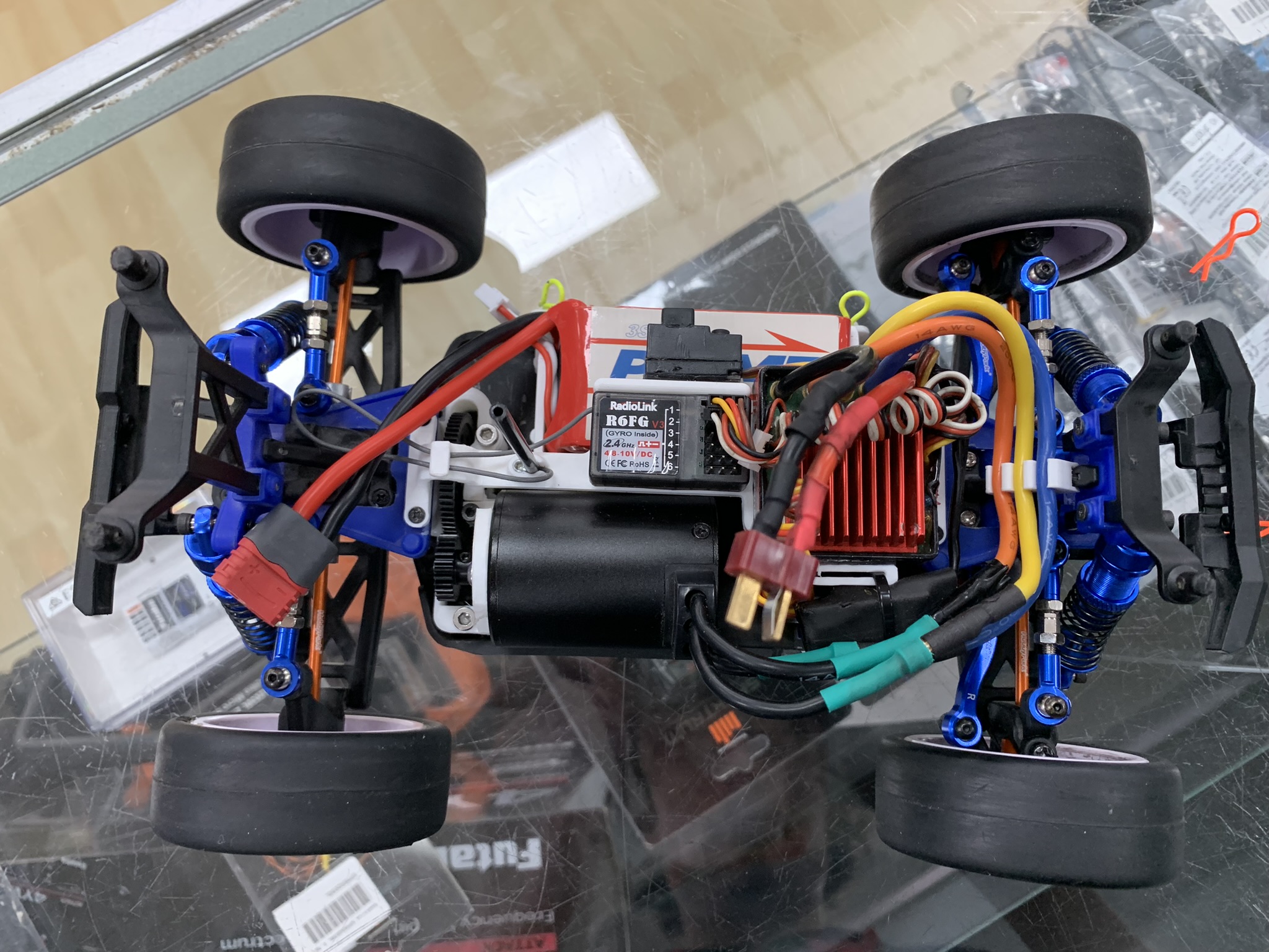 I revisited the project in 2023, finishing the car with a many custom 3D printed parts and aftermarket upgrades. The car was now equipped with a 4000kv 540 brushless motor and was running on 3S.